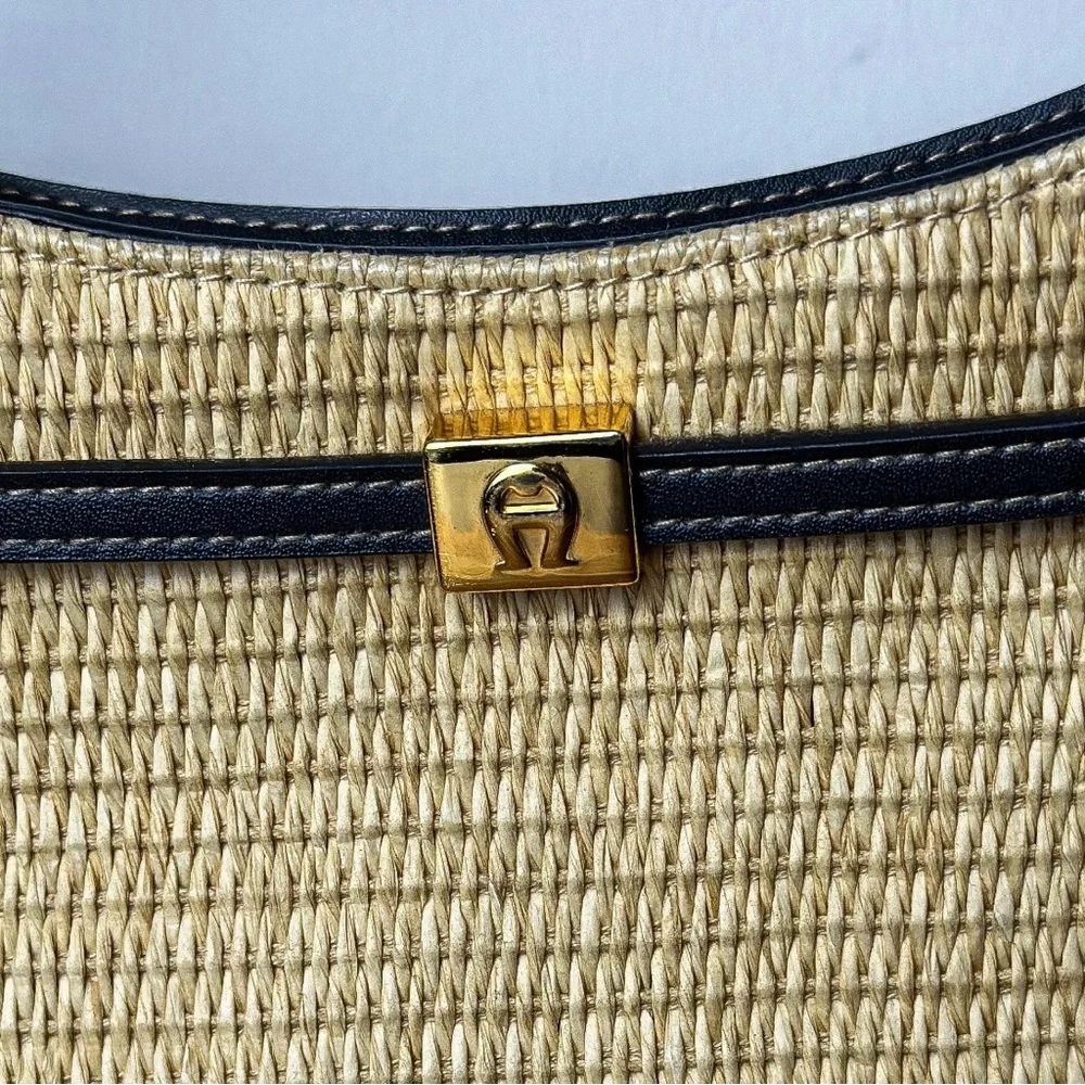 Vintage Etienne Aigner Navy Leather Shoulder Bag: Basketweave Summer Purse - Picture 6 of 7